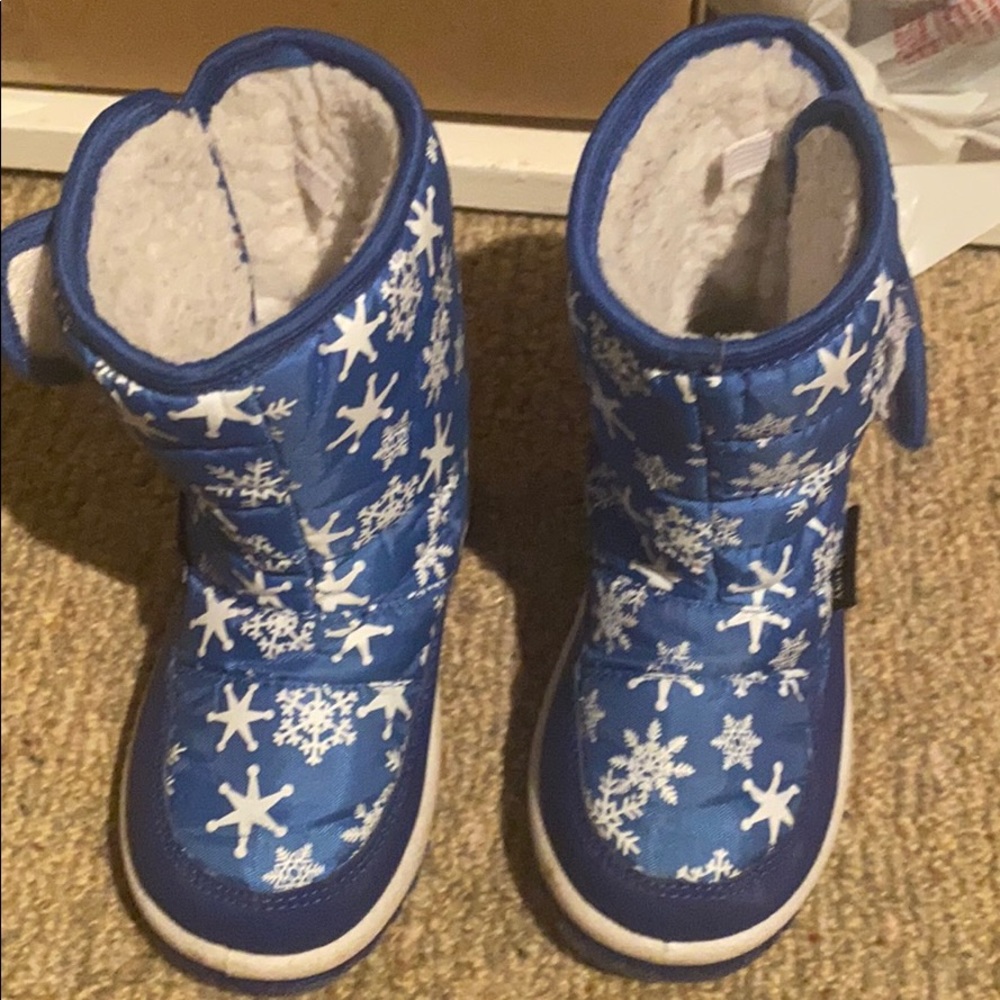 Winter boots, waterproof, warm